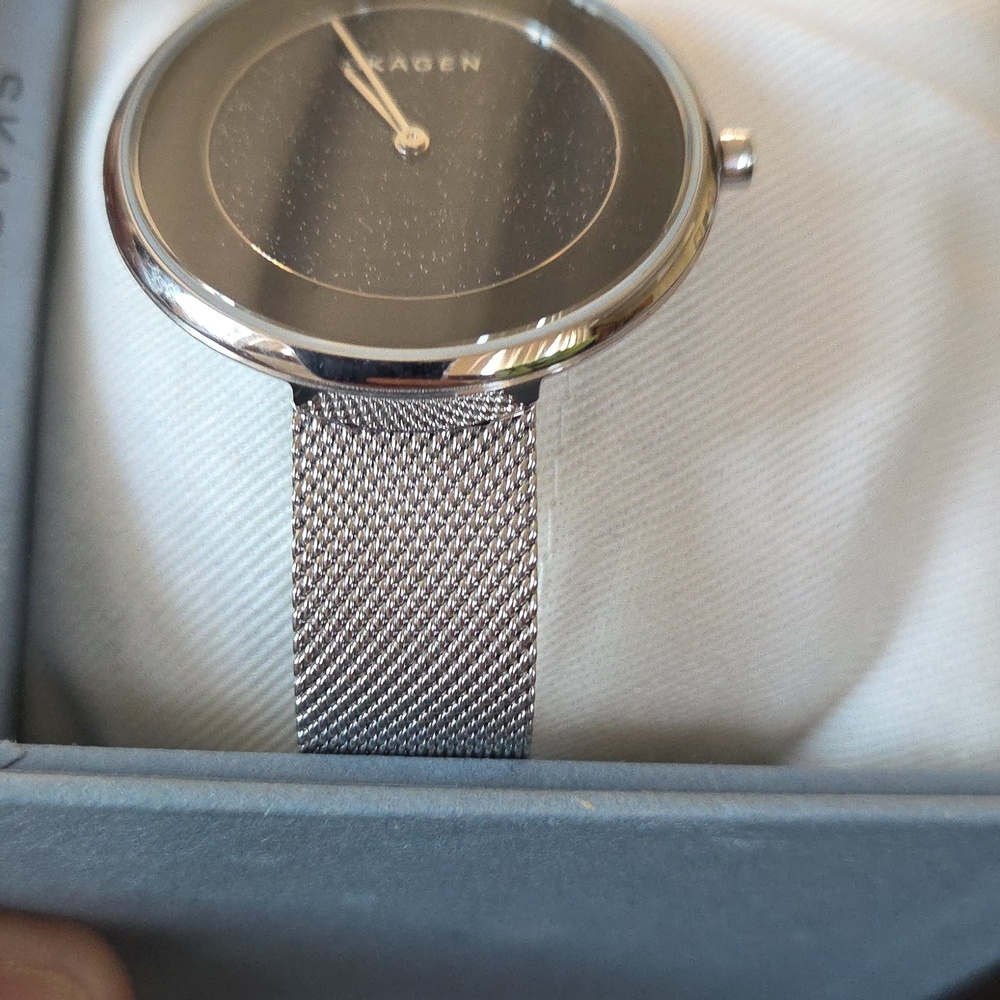 Skagen Watch In Box - Picture 3 of 5